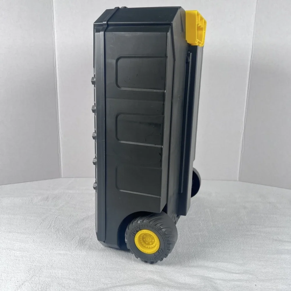 Monster Jam Pit Party Go Carry Case Rolling Handle Complete Set w 15 Trucks